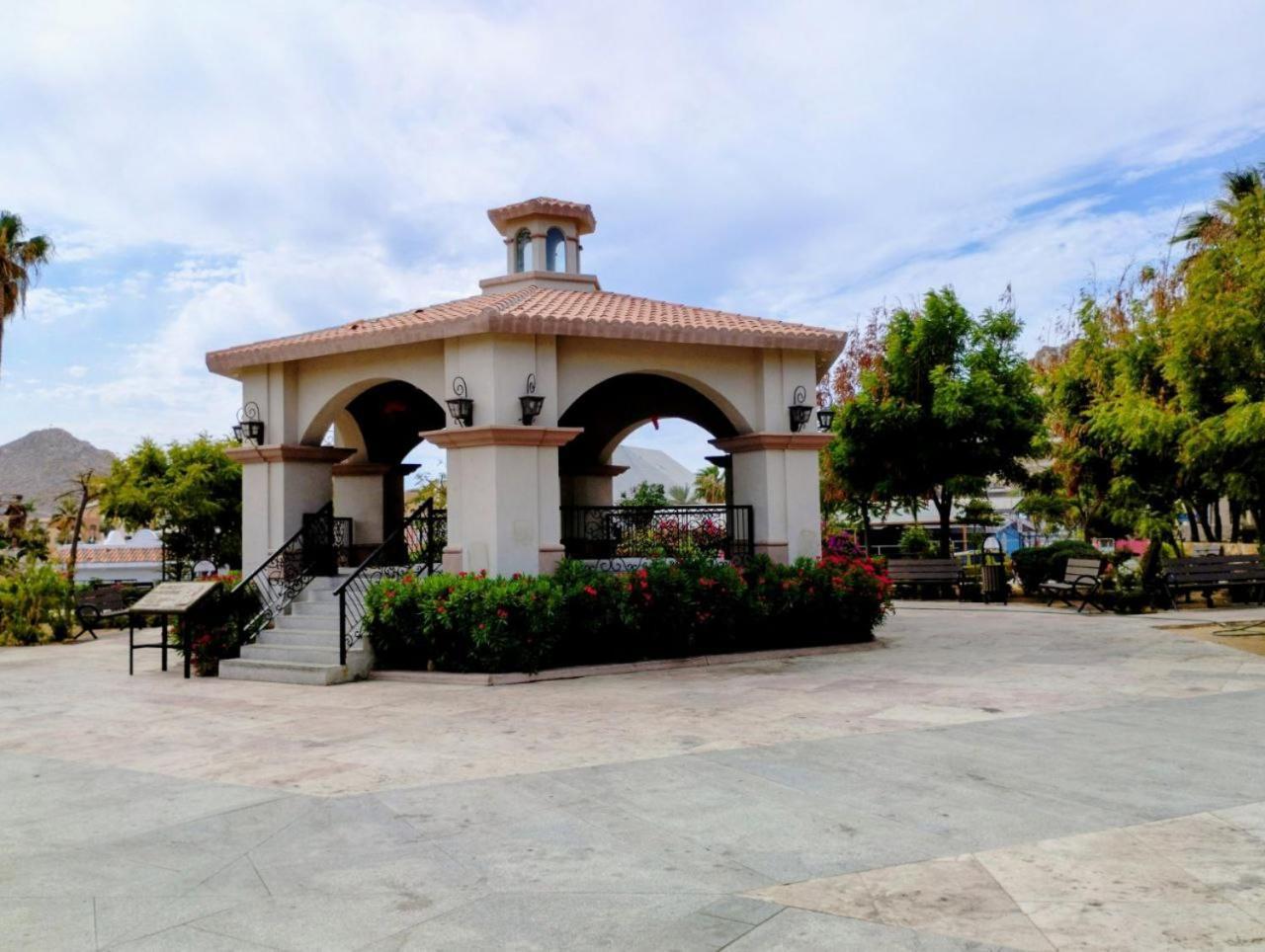 Hotel Santa Fe Los Cabos By Villa Group Кабо Сан Лукас Екстериор снимка